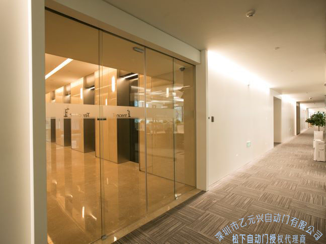 企業(yè)辦公室玻璃自動感應(yīng)門 企業(yè)辦公室玻璃自動感應(yīng)門